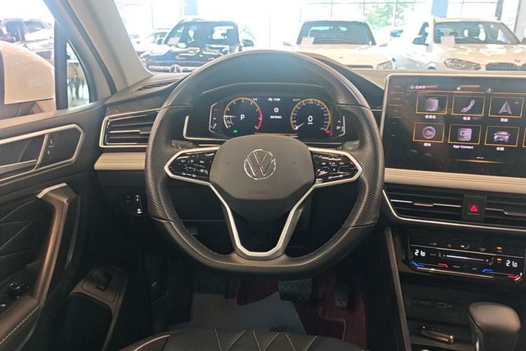 Used Volkswagen Tiguan L 2023 330TSI Automatic Two-Wheel Drive Smart Edition Steering Wheel