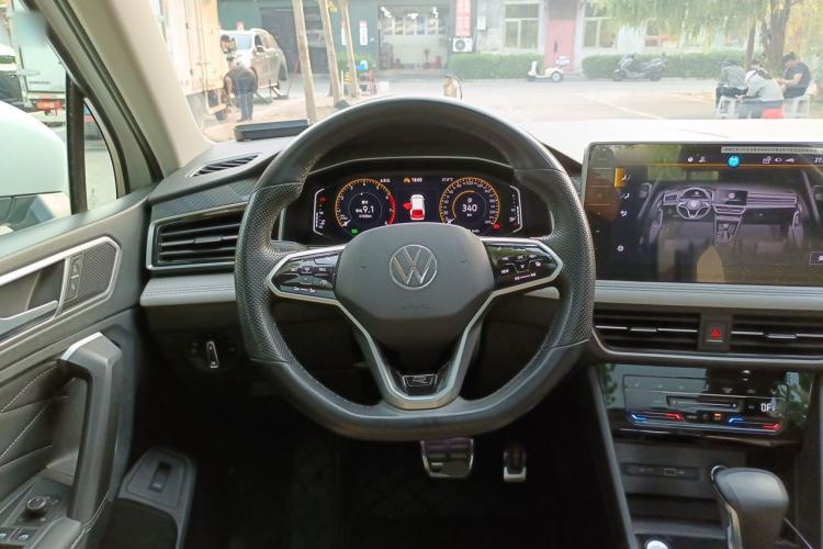 Used Volkswagen Tiguan L 2023 330TSI Automatic Two-Wheel Drive R-Line Enjoyment Edition Steering Wheel