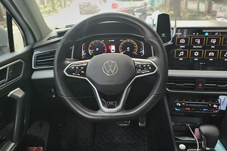 Used Volkswagen Tiguan L 2023 330TSI Automatic Two-Wheel Drive R-Line Enjoyment Edition Steering Wheel