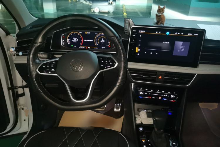 Used Volkswagen Tiguan L 2023 Restyled 330TSI Automatic Two-Wheel Drive R-Line Enhanced Comfort Version Steering Wheel