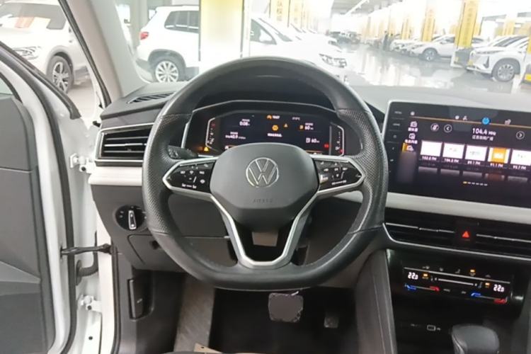 Used Volkswagen Tiguan L 2023 Revised Version 330TSI Automatic Two-Wheel Drive Smart Enjoyment Edition Steering Wheel