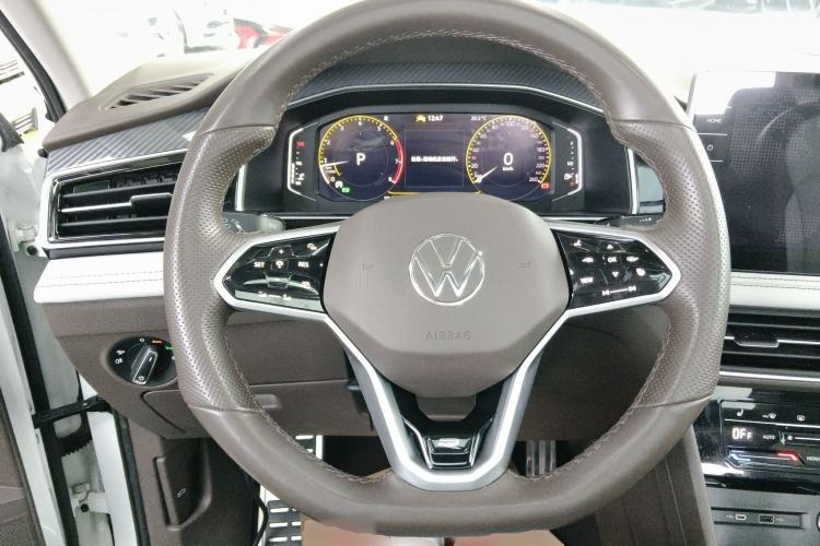 Used Volkswagen Tiguan L 2023 330TSI Automatic Two-Wheel Drive R-Line Enjoyment Edition Steering Wheel