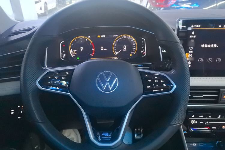 Used Volkswagen Tiguan L 2023 Restyled 330TSI Automatic Two-Wheel Drive R-Line Enhanced Comfort Version Steering Wheel