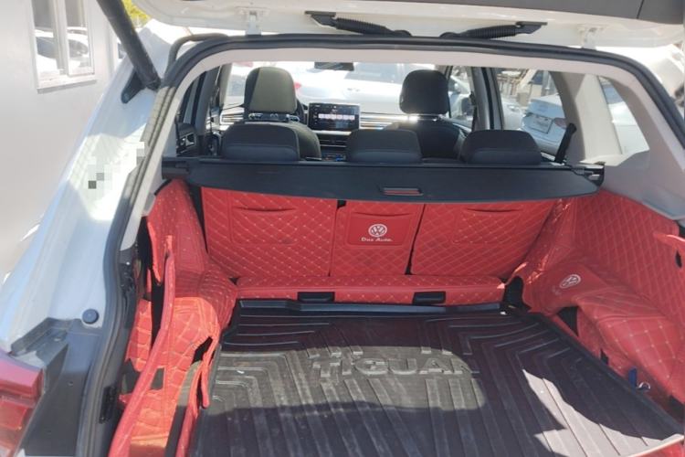Used Volkswagen Tiguan L 2023 300TSI Automatic Two-Wheel Drive Smart Edition Trunk