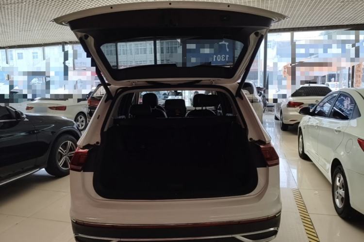 Used Volkswagen Tiguan L 2023 300TSI Automatic Two-Wheel Drive Smart Edition Trunk