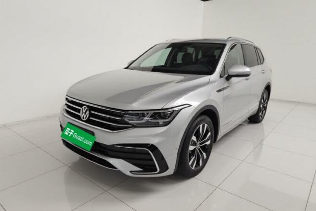 Volkswagen Tiguan L 2023 Restyled 330TSI Automatic Two-Wheel Drive R-Line Flagship Edition с пробегом