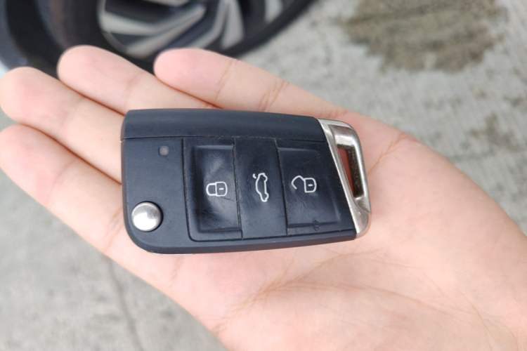 Used Volkswagen Tiguan L 2023 300TSI Automatic Two-Wheel Drive Smart Edition Vehicle Key