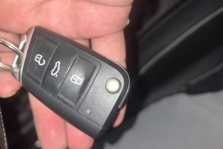 Used Volkswagen Tiguan L 2023 330TSI Automatic Two-Wheel Drive R-Line Enjoyment Edition Vehicle Key