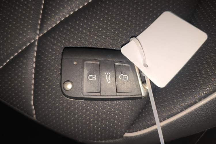 Used Volkswagen Tiguan L 2023 330TSI Automatic Two-Wheel Drive R-Line Enjoyment Edition Vehicle Key
