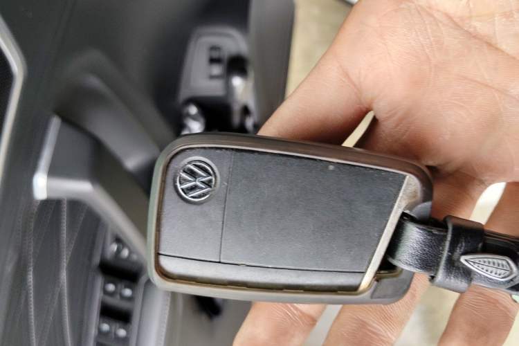 Used Volkswagen Tiguan L 2023 380TSI Automatic All-Wheel Drive R-Line Enhanced 7-Seater Vehicle Key