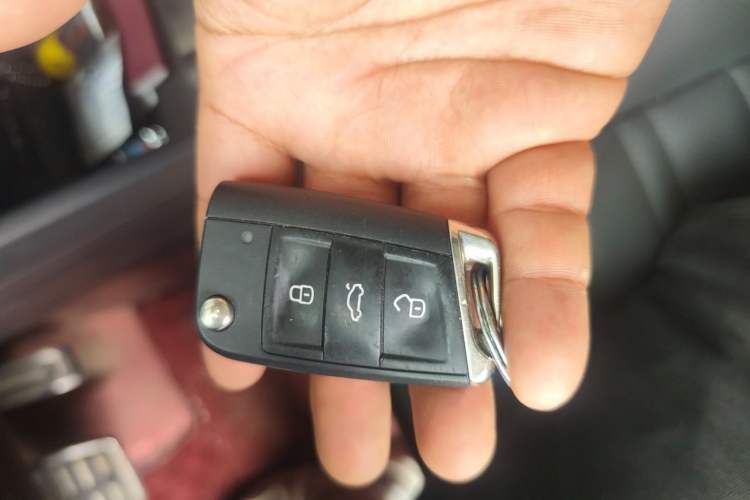 Used Volkswagen Tiguan L 2023 330TSI Automatic Two-Wheel Drive R-Line Flagship Edition Vehicle Key