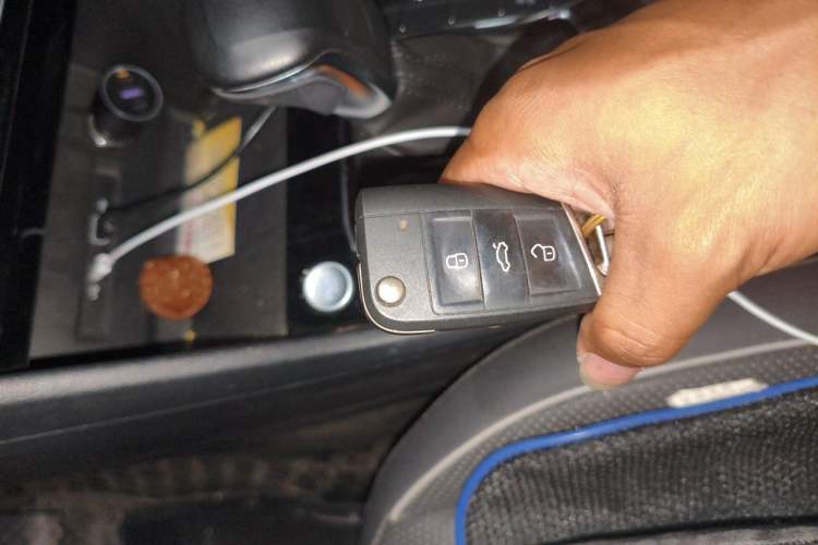 Used Volkswagen Tiguan L 2023 330TSI Automatic Two-Wheel Drive Smart Edition Vehicle Key