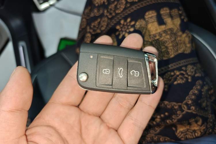 Used Volkswagen Tiguan L 2023 330TSI Automatic Two-Wheel Drive R-Line Enjoyment Edition Vehicle Key