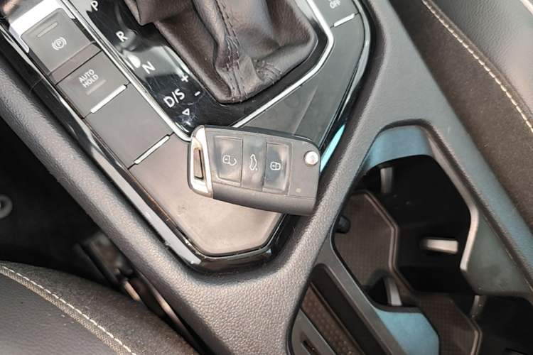 Used Volkswagen Tiguan L 2023 300TSI Automatic Two-Wheel Drive Smart Edition Vehicle Key
