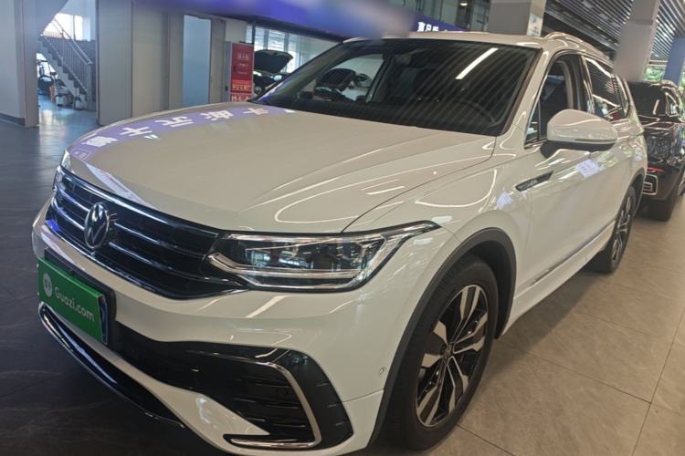 Used Volkswagen Tiguan L 2023 330TSI Automatic Two-Wheel Drive R-Line Enjoyment Edition Guazi used car, China used car export, Used car for sale, Used cars, Cheapest cars for sale