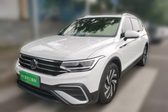 Ojetý Volkswagen Tiguan L 2023 300TSI Automatic Two-Wheel Drive Smart Edition
