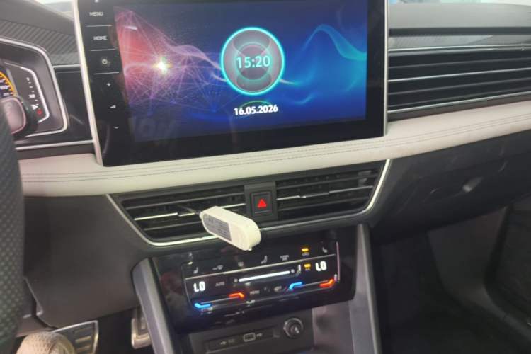 Used Volkswagen Tiguan L 2024 330TSI Automatic Two-Wheel Drive R-Line Enhanced Edition Audio And AC Panel