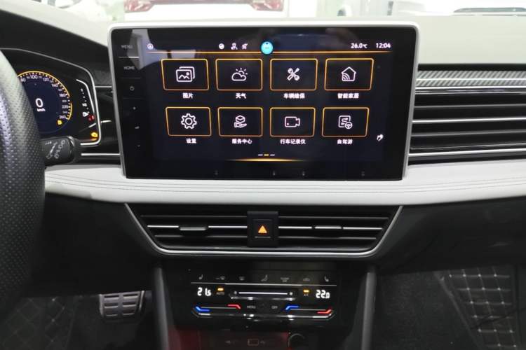 Used Volkswagen Tiguan L 2024 330TSI Automatic Two-Wheel Drive R-Line Enhanced Edition Audio And AC Panel