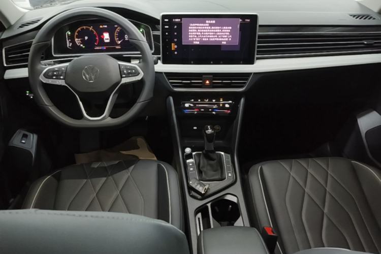 Used Volkswagen Tiguan L 2024 300TSI Automatic Two-Wheel Drive Smart Edition Center Console