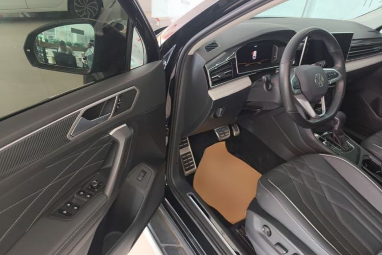 Used Volkswagen Tiguan L 2024 330TSI Automatic Two-Wheel Drive R-Line Enhanced Edition Driver Seat