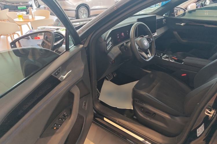 Used Volkswagen Tiguan L 2024 PRO 380TSI Four-Wheel Drive R-Line Prestige Edition Driver Seat