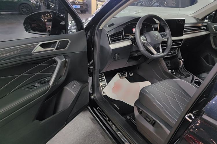 Used Volkswagen Tiguan L 2024 330TSI Automatic Two-Wheel Drive R-Line Enhanced Edition Driver Seat