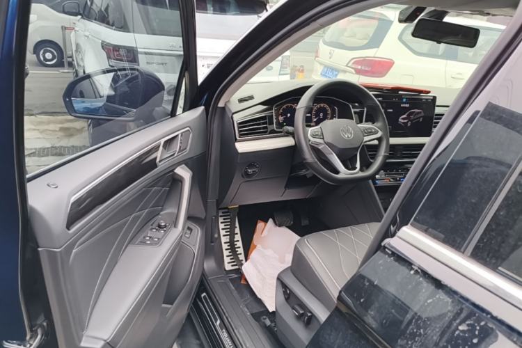 Used Volkswagen Tiguan L 2024 300TSI Automatic Two-Wheel Drive Smart Edition Driver Seat