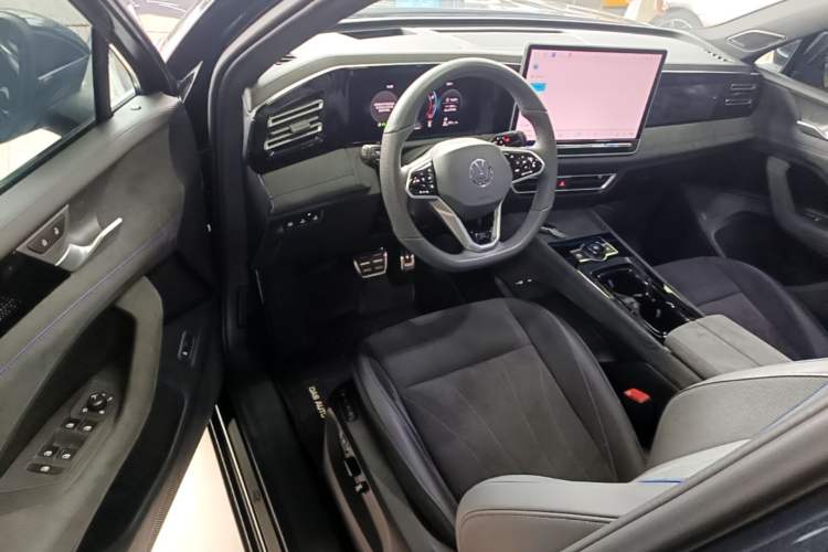 Used Volkswagen Tiguan L 2024 PRO 380TSI Four-Wheel Drive R-Line Prestige Edition Driver Seat