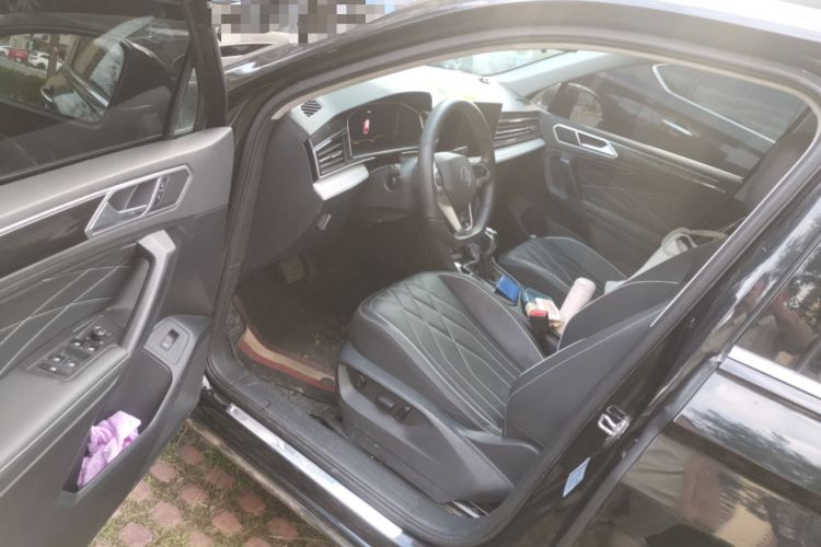 Used Volkswagen Tiguan L 2024 Outstanding Model 300TSI Automatic Two-Wheel Drive Longteng Edition Driver Seat