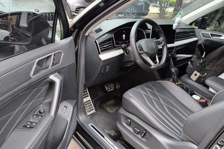 Used Volkswagen Tiguan L 2024 330TSI Automatic Two-Wheel Drive R-Line Enhanced Edition Driver Seat