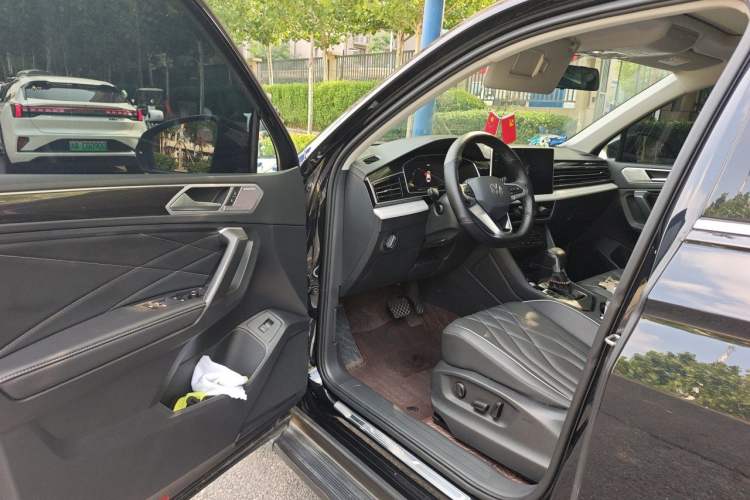 Used Volkswagen Tiguan L 2024 300TSI Automatic Two-Wheel Drive Smart Edition Driver Seat
