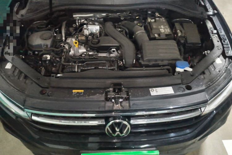 Used Volkswagen Tiguan L 2024 Outstanding Model 300TSI Automatic Two-Wheel Drive Longteng Edition Engine Bay
