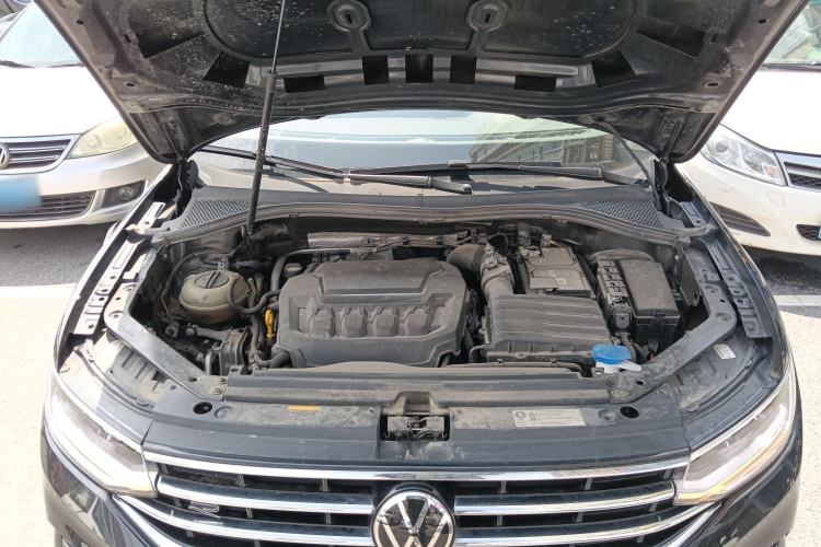 Used Volkswagen Tiguan L 2024 330TSI Automatic Two-Wheel Drive R-Line Enhanced Edition Engine Bay