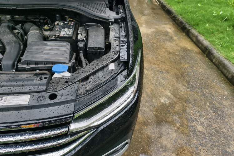 Used Volkswagen Tiguan L 2024 300TSI Automatic Two-Wheel Drive Smart Edition Engine Bay Left