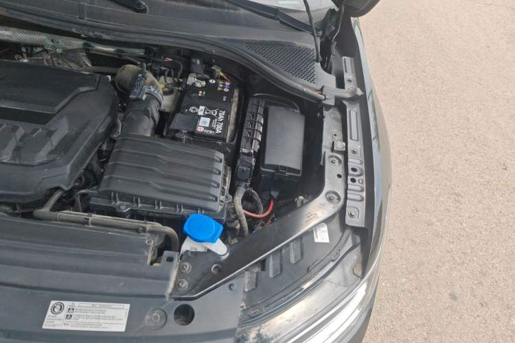 Used Volkswagen Tiguan L 2024 330TSI Automatic Two-Wheel Drive R-Line Enhanced Edition Engine Bay Left