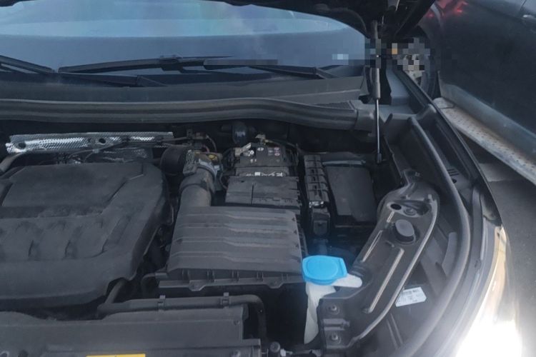 Used Volkswagen Tiguan L 2024 PRO 330TSI Two-Wheel Drive R-Line Smart Edition Engine Bay Left