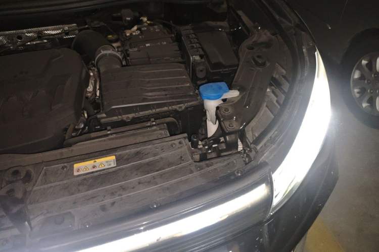 Used Volkswagen Tiguan L 2024 PRO 380TSI Four-Wheel Drive R-Line Prestige Edition Engine Bay Left