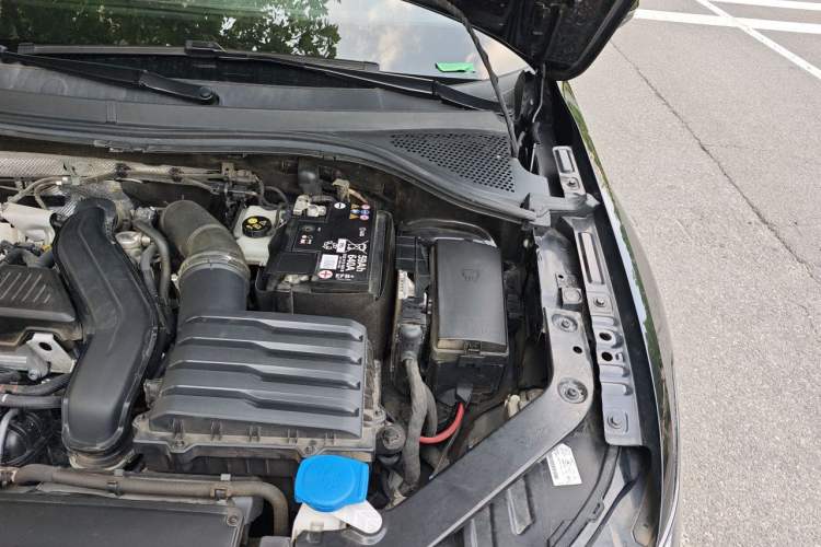 Used Volkswagen Tiguan L 2024 300TSI Automatic Two-Wheel Drive Smart Edition Engine Bay Left