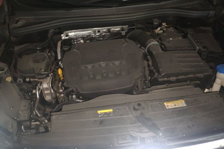 Used Volkswagen Tiguan L 2024 PRO 380TSI Four-Wheel Drive R-Line Prestige Edition Engine Bay