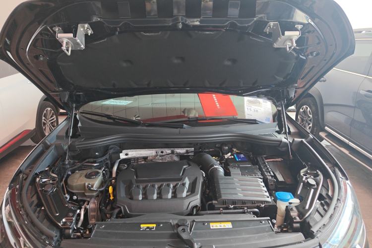 Used Volkswagen Tiguan L 2024 PRO 380TSI Four-Wheel Drive R-Line Prestige Edition Engine Bay