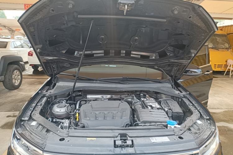 Used Volkswagen Tiguan L 2024 330TSI Automatic Two-Wheel Drive R-Line Enhanced Edition Engine Bay