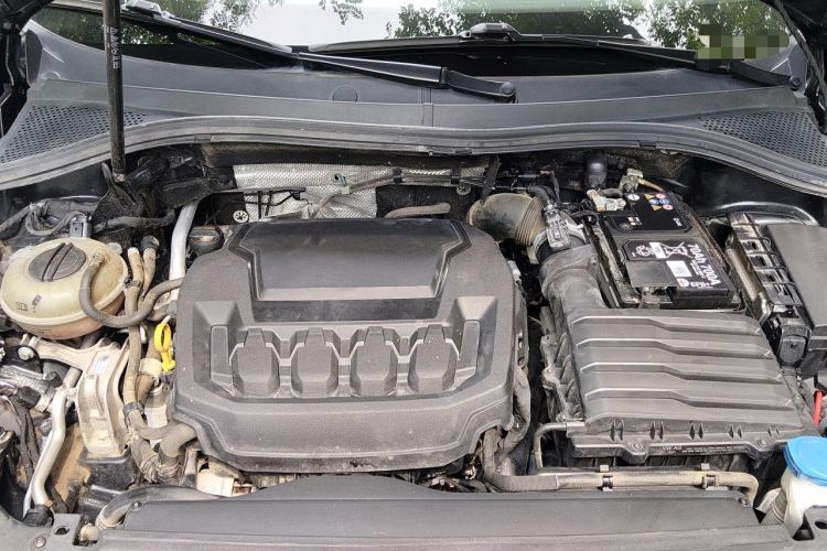 Used Volkswagen Tiguan L 2024 330TSI Automatic Two-Wheel Drive R-Line Enhanced Edition Engine Bay