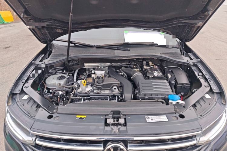 Used Volkswagen Tiguan L 2024 Outstanding Model 300TSI Automatic Two-Wheel Drive Longteng Edition Engine Bay