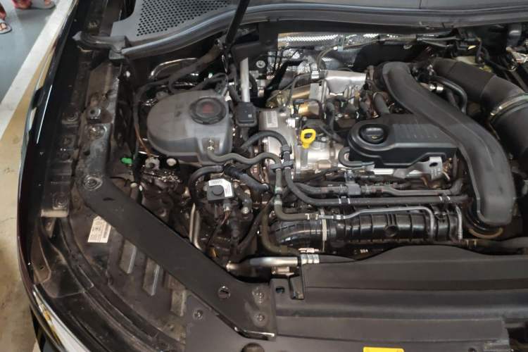 Used Volkswagen Tiguan L 2024 300TSI Automatic Two-Wheel Drive Smart Edition Engine Bay Right