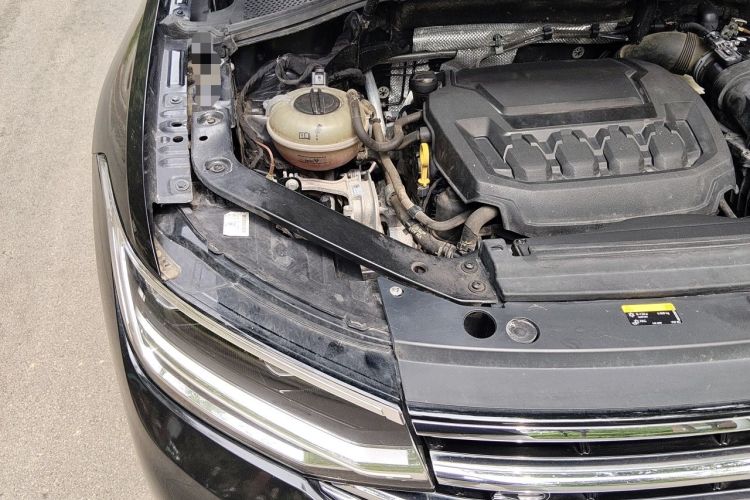 Used Volkswagen Tiguan L 2024 330TSI Automatic Two-Wheel Drive R-Line Enhanced Edition Engine Bay Right