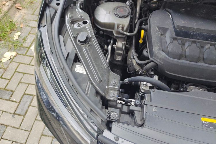 Used Volkswagen Tiguan L 2024 PRO 330TSI Two-Wheel Drive R-Line Smart Edition Engine Bay Right