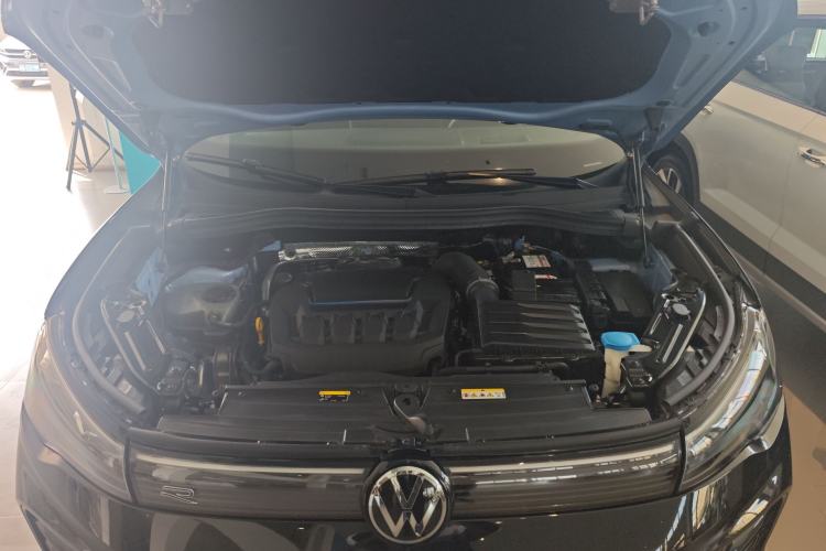 Used Volkswagen Tiguan L 2024 PRO 380TSI Four-Wheel Drive R-Line Prestige Edition Engine Bay