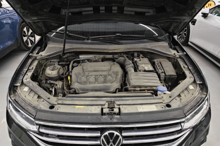 Used Volkswagen Tiguan L 2024 330TSI Automatic Two-Wheel Drive R-Line Enhanced Edition Engine Bay