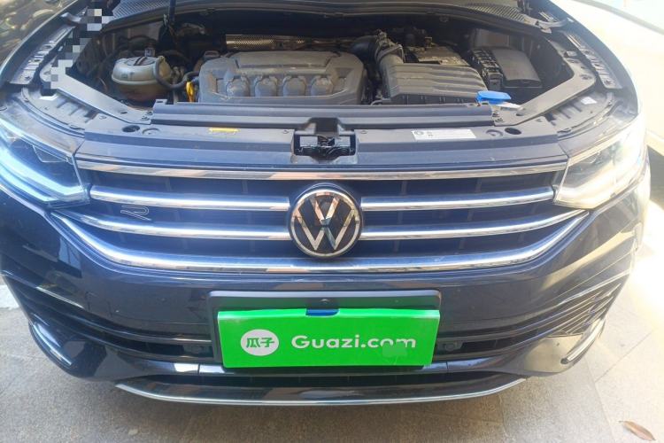 Used Volkswagen Tiguan L 2024 Outstanding Model 330TSI Automatic Two-Wheel Drive R-Line Dragon Glory Edition Engine Bay