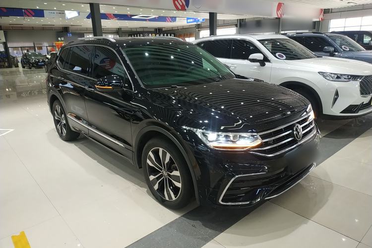 Used Volkswagen Tiguan L 2024 330TSI Automatic Two-Wheel Drive R-Line Enhanced Edition Exterior 1